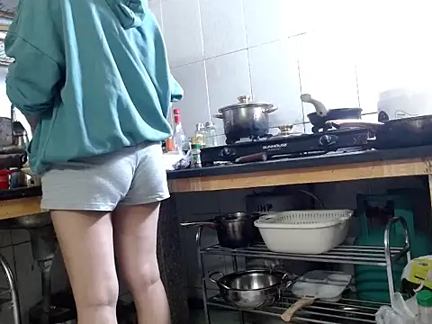 Snapshot of Mira-23 chatting on 02/15/26, 11:08 Mira-23 online show from 02/15/26, 11:08