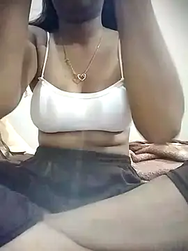 Snapshot of RUHI-24 chatting on 02/17/26, 09:39 RUHI-24 online show from 02/17/26, 09:39