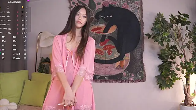 JanelBitther online show from 04/16/26, 08:09