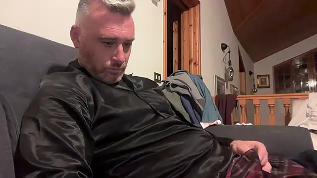 Snapshot of marcovik1 chatting on 02/26/26, 05:56 marcovik1 online show from 02/26/26, 05:56