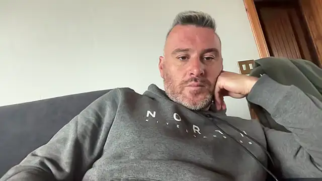 marcovik1 online show from 03/11/26, 12:33