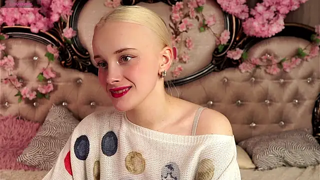 KirstinMcgeady online show from 03/22/26, 11:35