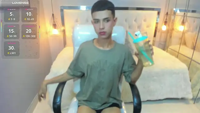 Snapshot of alexking_2 chatting on 03/01/26, 05:48 alexking 2 online show from 03/01/26, 05:48