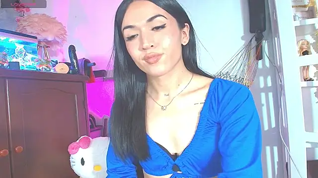 Yiyii online show from 03/19/26, 07:51