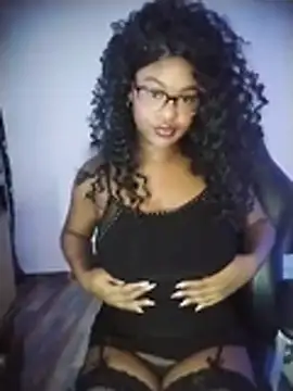 Roonie garces online show from 04/17/26, 12:46