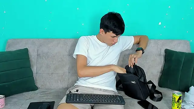 NicolasTorrez online show from 03/04/26, 08:48