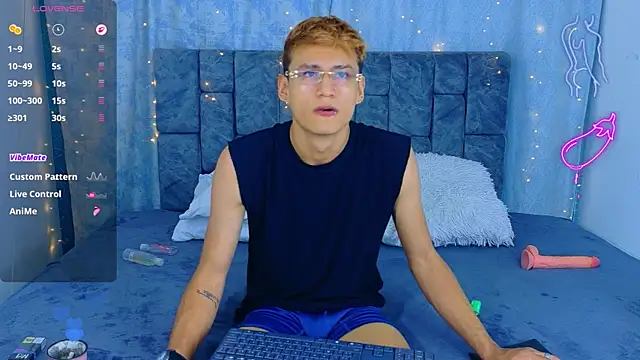 NicolasTorrez online show from 04/28/26, 02:27