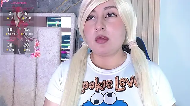 Hazumi Tsu online show from 05/16/26, 08:18