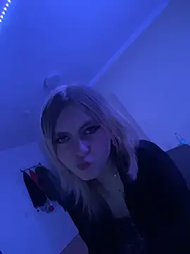 Snapshot of Milli-Kiss chatting on 02/16/26, 09:11 Milli-Kiss online show from 02/16/26, 09:11