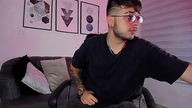 Snapshot of ethan_grace chatting on 02/28/26, 12:17 ethan grace online show from 02/28/26, 12:17