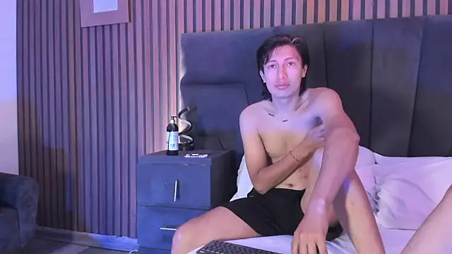 Snapshot of MarcoAndAllice chatting on 02/23/26, 07:50 MarcoAndAllice online show from 02/23/26, 07:50