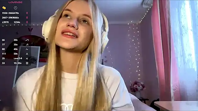 Snapshot of MelissaZaria chatting on 02/15/26, 07:27 MelissaZaria online show from 02/15/26, 07:27