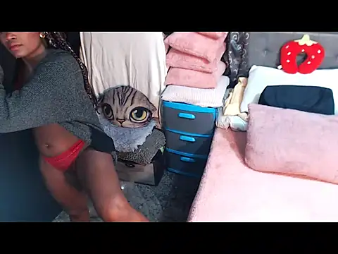 Snapshot of alanalaurent15 chatting on 02/20/26, 05:26 alanalaurent15 online show from 02/20/26, 05:26