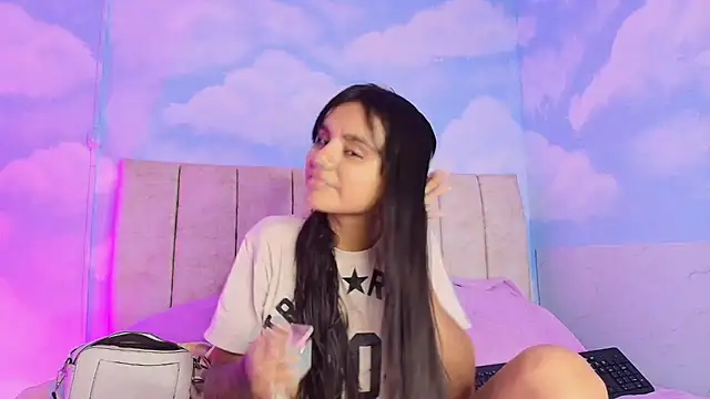 Aliclark online show from 04/16/26, 07:03