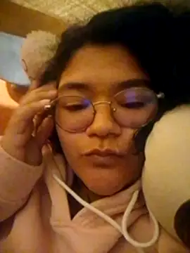 Snapshot of DarkReed chatting on 02/18/26, 04:41 DarkReed online show from 02/18/26, 04:41