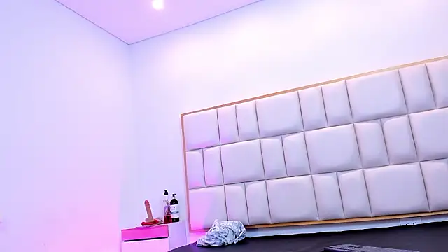 Violetta-foxx online show from 03/27/26, 07:24