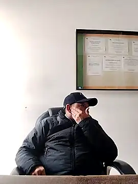 Hachi28 online show from 03/12/26, 01:50