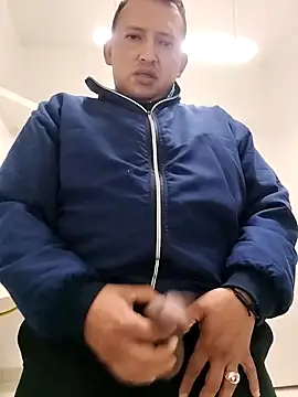 Hachi28 online show from 04/15/26, 12:50