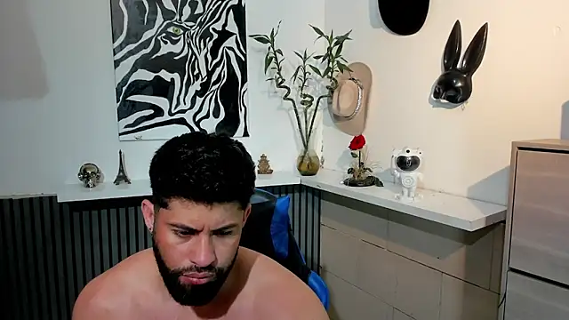 Snapshot of BENEDIICK chatting on 02/19/26, 12:45 BENEDIICK online show from 02/19/26, 12:45