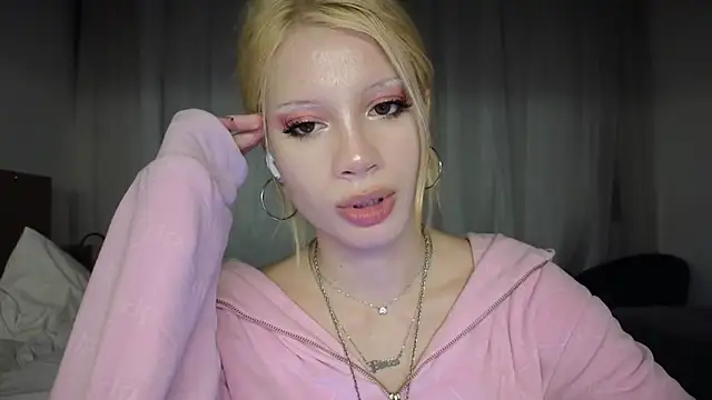 Snapshot of qualitybab chatting on 02/19/26, 03:13 qualitybab online show from 02/19/26, 03:13