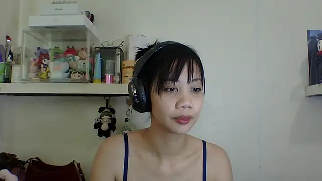 GloryKulikowski online show from 02/16/26, 04:08