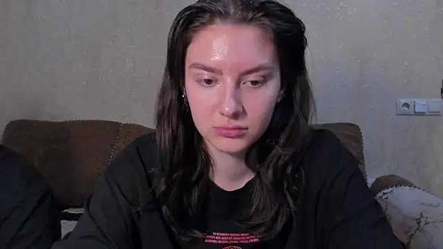 Snapshot of love_lina_muuur chatting on 02/22/26, 02:48 love lina muuur online show from 02/22/26, 02:48