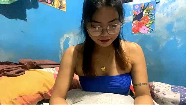 Snapshot of KrishnaCarridine chatting on 02/25/26, 03:27 KrishnaCarridine online show from 02/25/26, 03:27