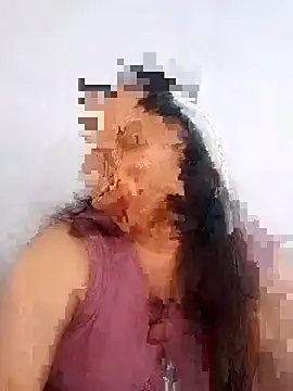 Snapshot of Anushka_Singh0 chatting on 02/16/26, 06:42 Anushka Singh0 online show from 02/16/26, 06:42