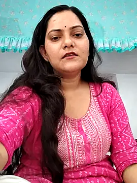 Anushka Singh0 online show from 03/31/26, 05:19