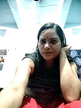 Snapshot of Anushka_Singh0 chatting on 04/18/26, 04:33 Anushka Singh0 online show from 04/18/26, 04:33