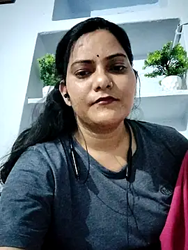 Snapshot of Anushka_Singh0 chatting on 05/11/26, 04:37 Anushka Singh0 online show from 05/11/26, 04:37