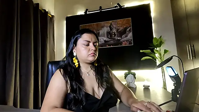 AzaraOnyx online show from 06/22/26, 04:04