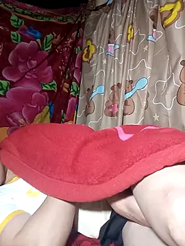 Susuu5790 online show from 04/07/26, 08:53