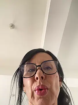caritoo21 online show from 06/13/26, 05:22