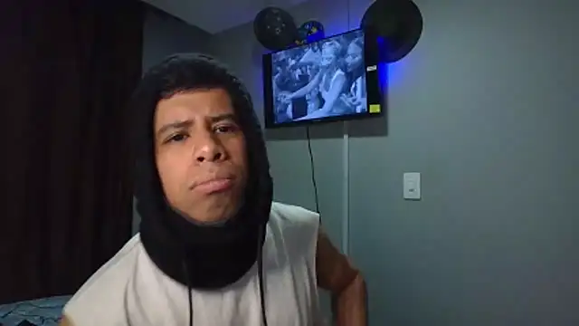 Snapshot of WILD_BIGCOCK35 chatting on 02/14/26, 03:47 WILD BIGCOCK35 online show from 02/14/26, 03:47