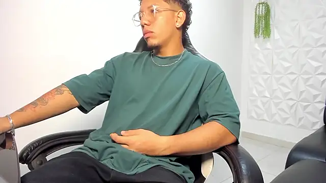 MaxSeduce23 online show from 02/19/26, 01:07