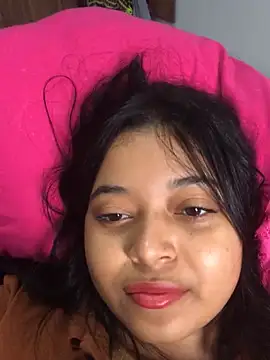 Snapshot of Emmily_hott chatting on 02/26/26, 12:37 Emmily hott online show from 02/26/26, 12:37