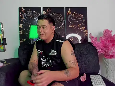 Snapshot of winy_hot chatting on 02/19/26, 07:54 winy hot online show from 02/19/26, 07:54