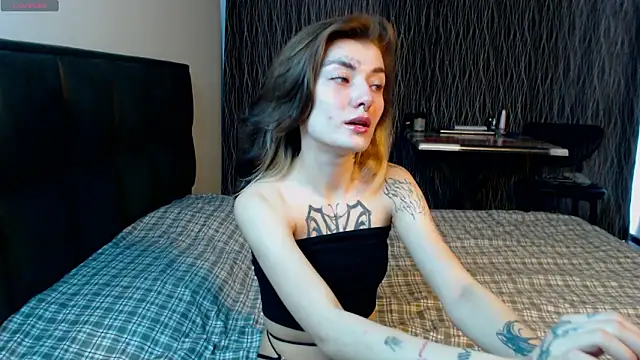 Snapshot of MilaMyst chatting on 03/01/26, 07:54 MilaMyst online show from 03/01/26, 07:54