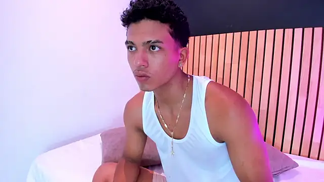 jhoystrong  online show from 02/27/26, 07:25