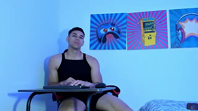 Snapshot of Thomas_walker14 chatting on 02/18/26, 12:45 Thomas walker14 online show from 02/18/26, 12:45