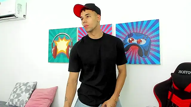 Thomas walker14 online show from 03/28/26, 12:27