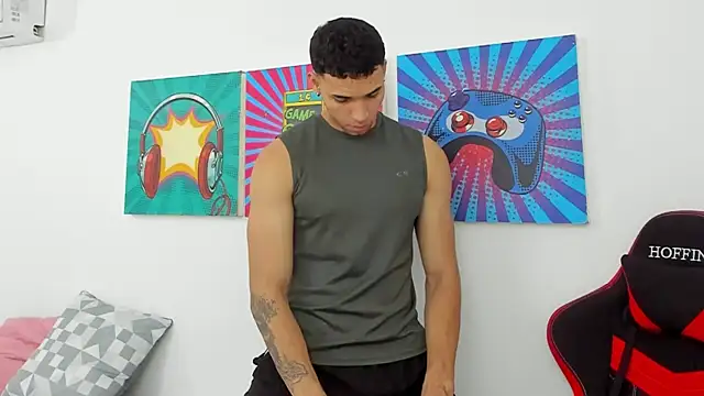 Thomas walker14 online show from 04/18/26, 01:26