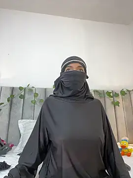 Snapshot of aminaa_ chatting on 03/21/26, 06:44 aminaa online show from 03/21/26, 06:44