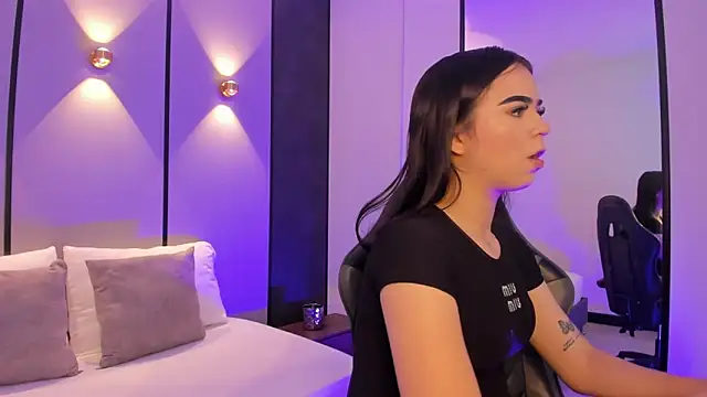 Snapshot of ariadna_boneville chatting on 02/27/26, 02:44 ariadna boneville online show from 02/27/26, 02:44