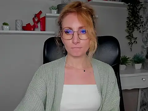 CinderellaMoon online show from 03/10/26, 06:18