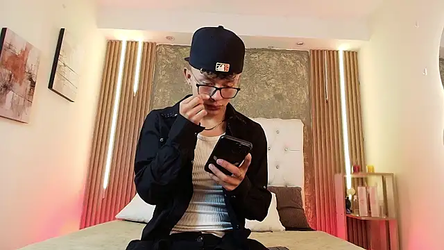 Dark Nico online show from 03/19/26, 03:43