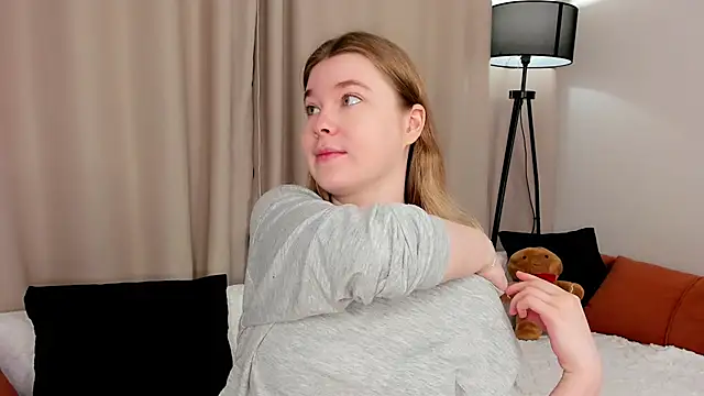 MaraaSwan online show from 04/14/26, 02:17