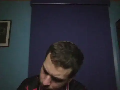 Snapshot of vinicius_ribas chatting on 04/07/26, 03:40 vinicius ribas online show from 04/07/26, 03:40