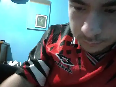 Snapshot of vinicius_ribas chatting on 04/08/26, 03:17 vinicius ribas online show from 04/08/26, 03:17